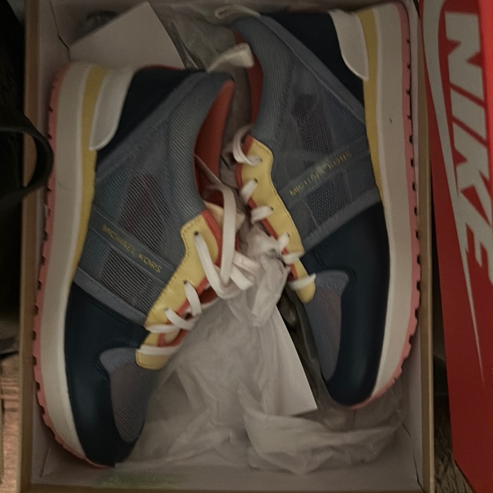 Brand new Michael kors sneakers